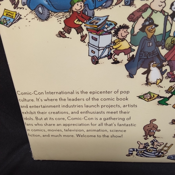 NIP San Diego Comic Con 40th anniversary collector's book - Picture 5 of 8